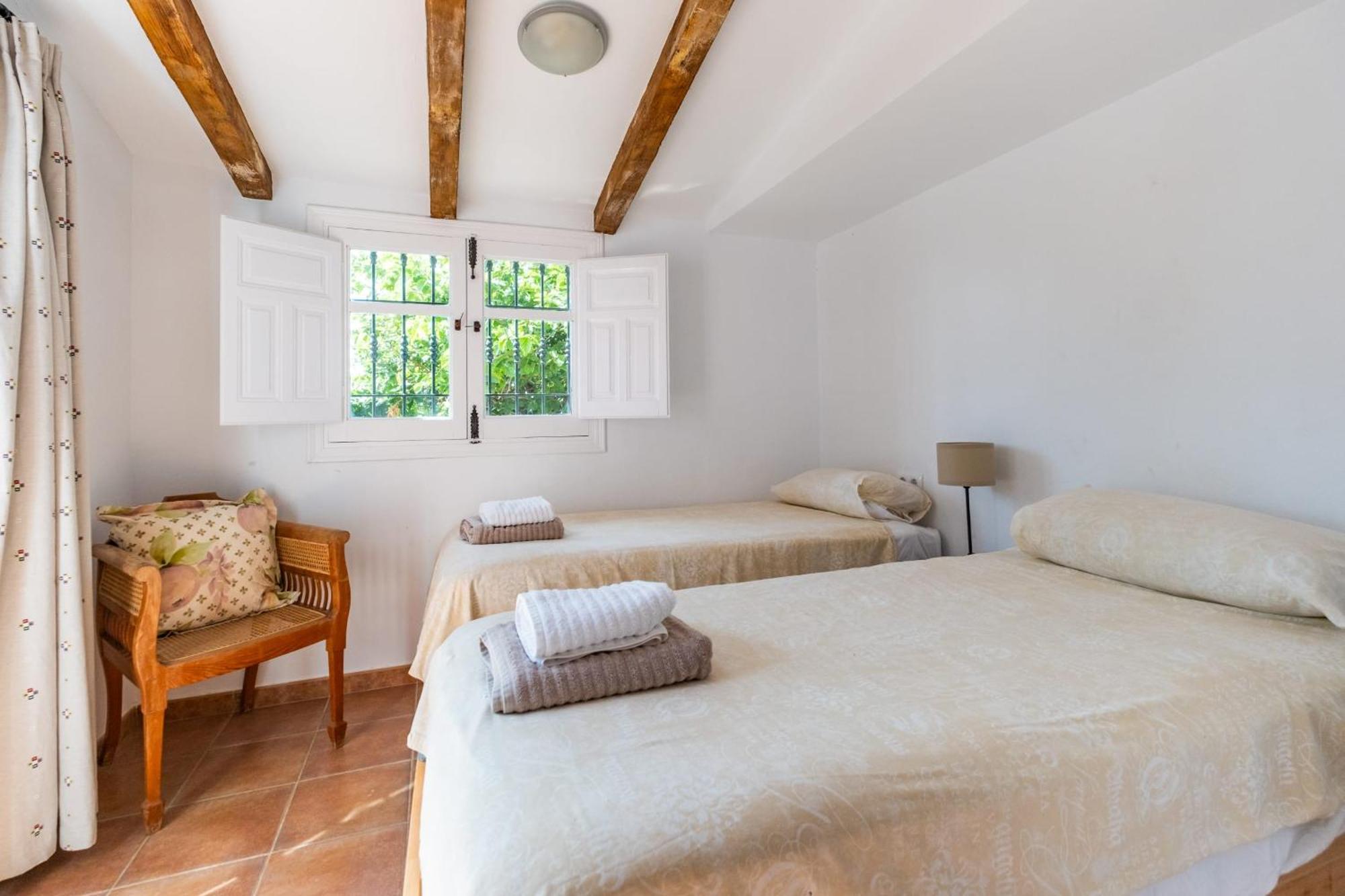 Charming House With Private Pool And Garden Holiday home